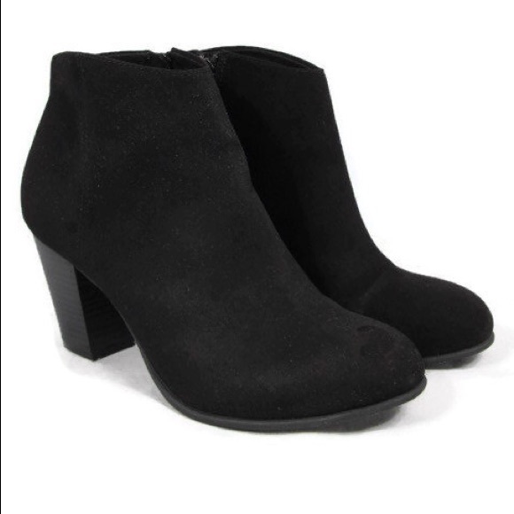 Old Navy Shoes Old Navy Ankle Booties Heels Faux Suede Side Zip